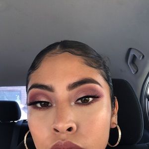 Meet your Posher, Valeria